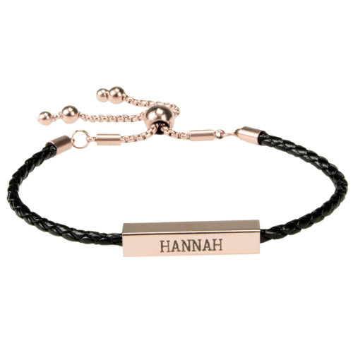 Gevlochten armband met zilveren gravure